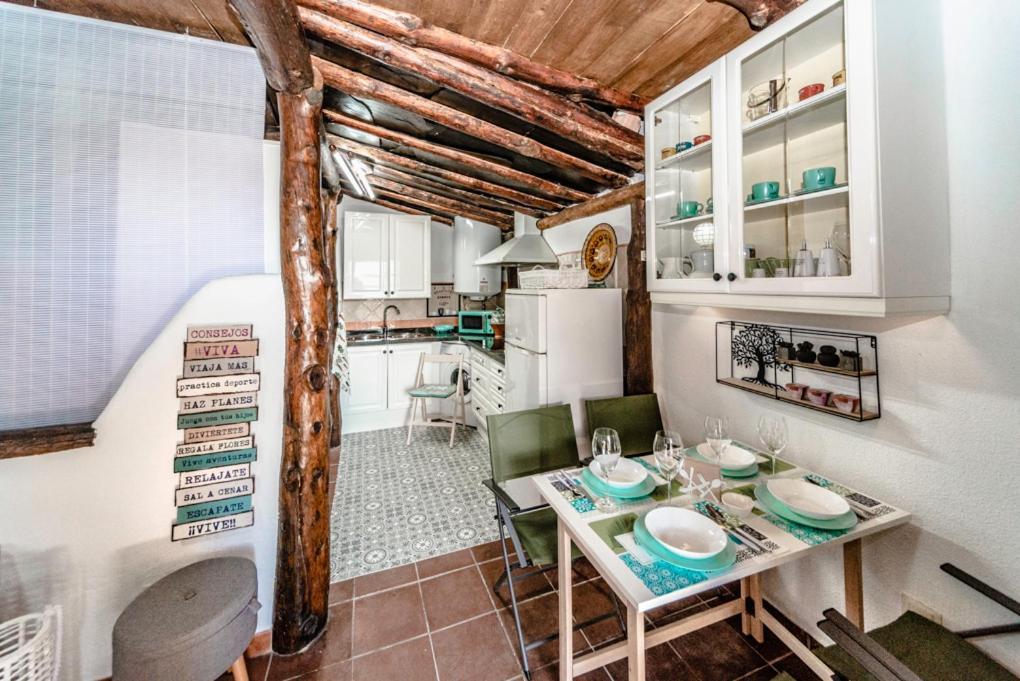 شقة La Casita Del Arbol Blanco Bubión المظهر الخارجي الصورة